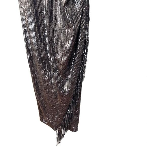 NWT Saylor Azariah Fringed Silver Gunmetal Sequin Wrap Dress. Size M. - Picture 8 of 12